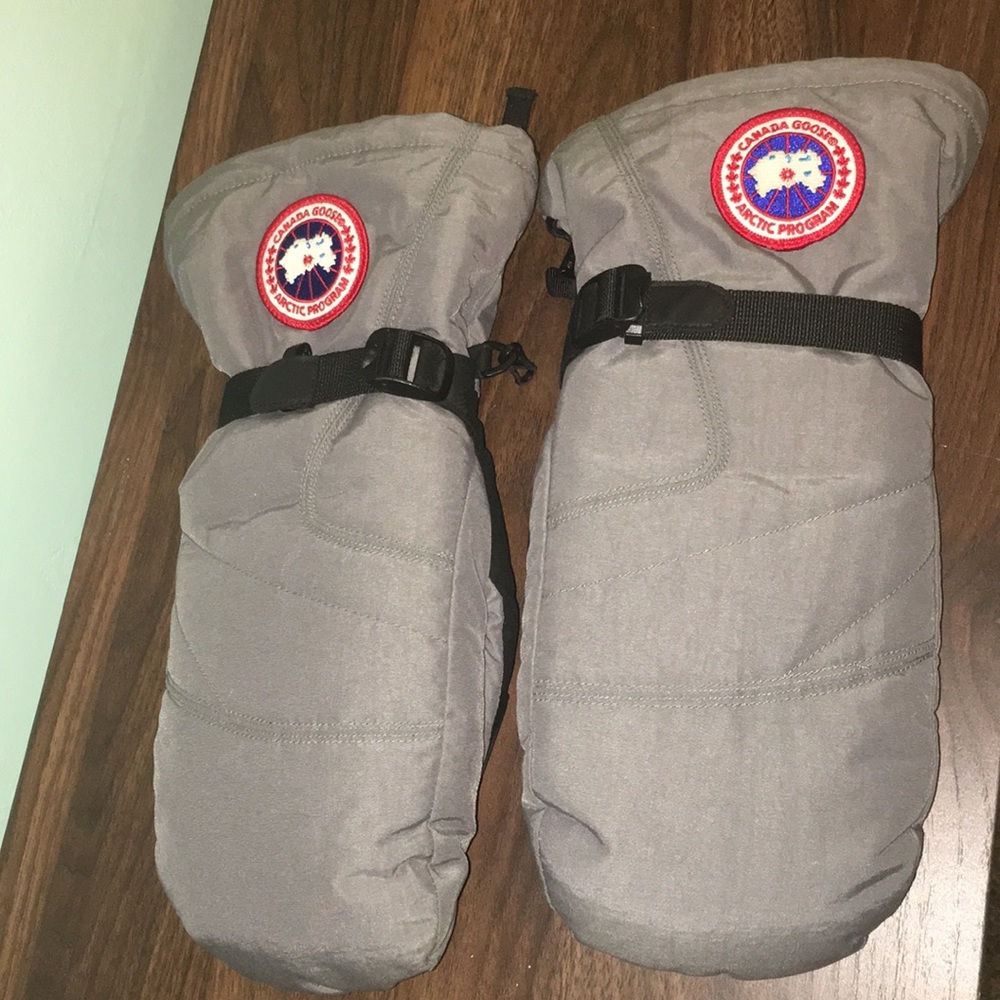 Canada Goose Men’s Mittens